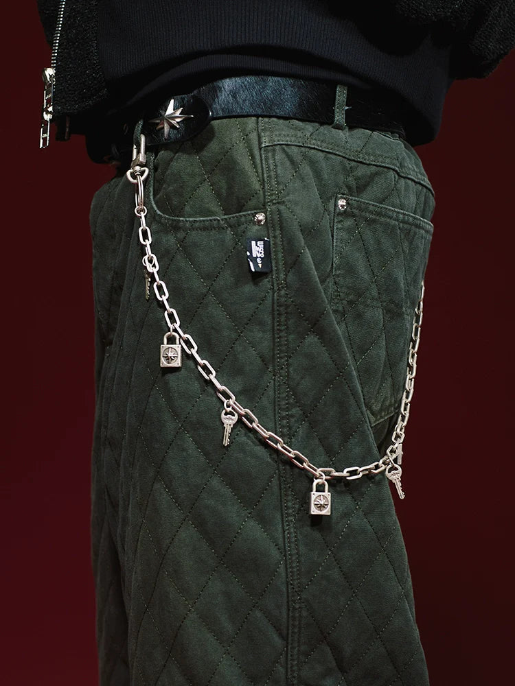 Easy Ways to Wear Street Style Accessories Every Day