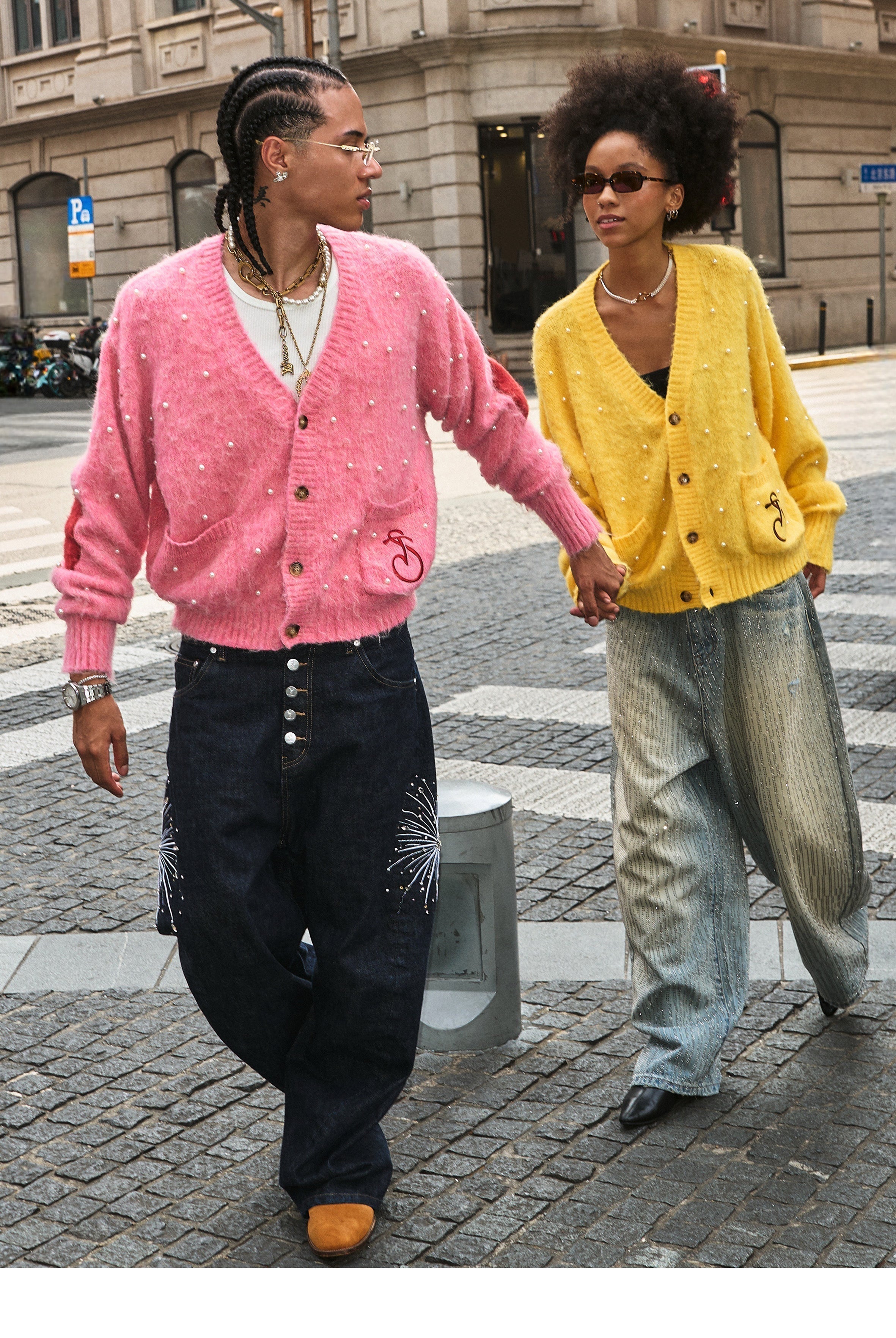 From Work to Weekend: Styling Streetwear Knitwear for Every Occasion