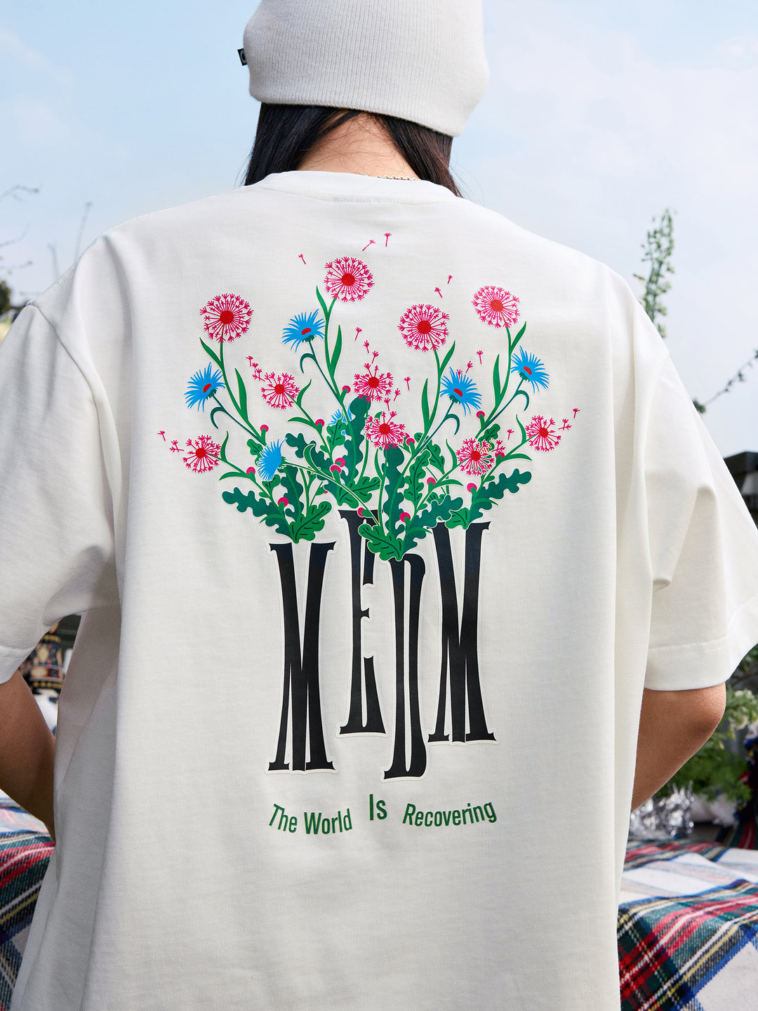 MEDM Dandelion Vase Tee