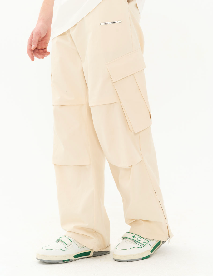 Harsh and Cruel Irregular Pleated Carabiner Loose Trousers
