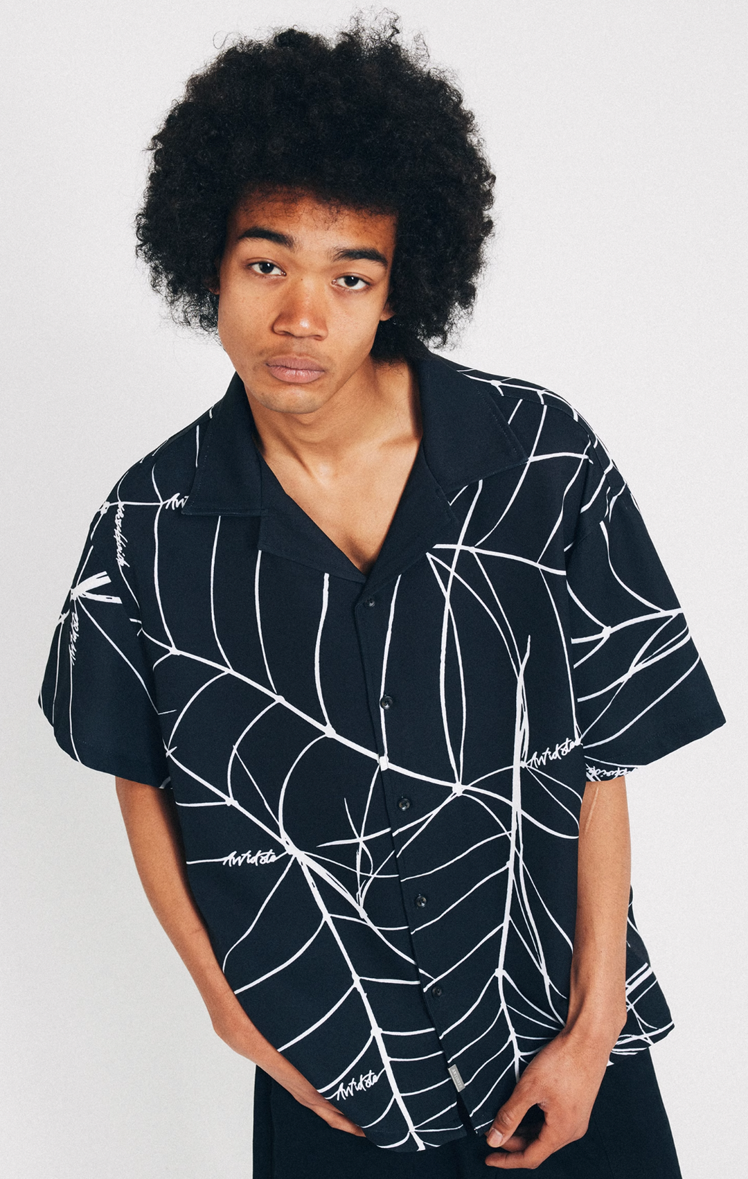 ANTIDOTE Spider Web Print Short Sleeved Shirt