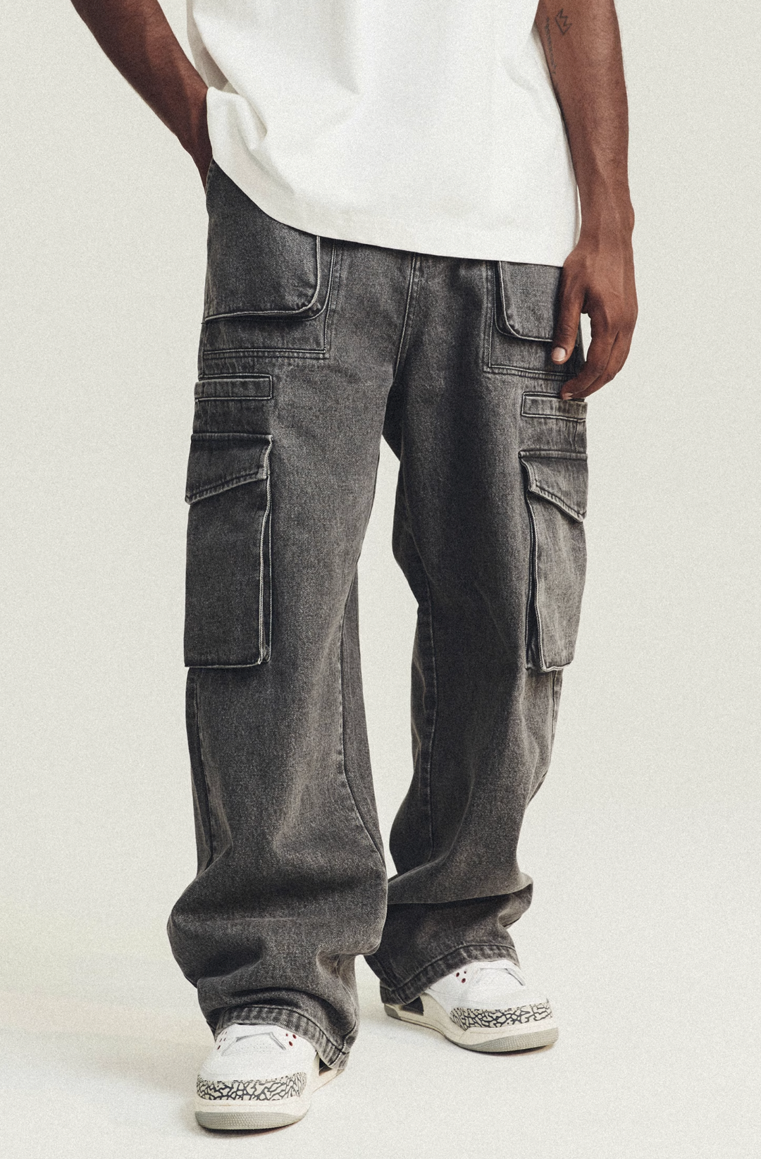 ANTIDOTE Multi Pocket Washed Jeans