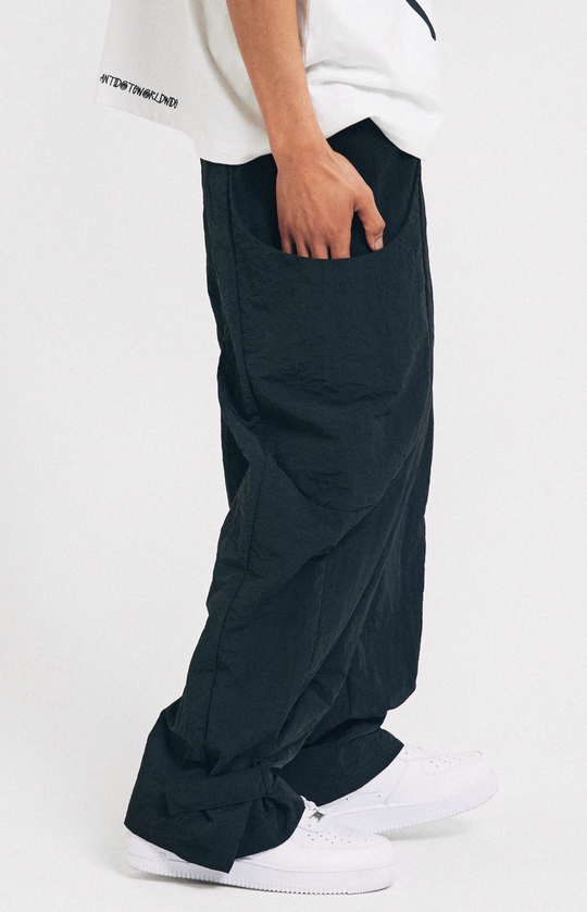 ANTIDOTE Large Pockets Pants