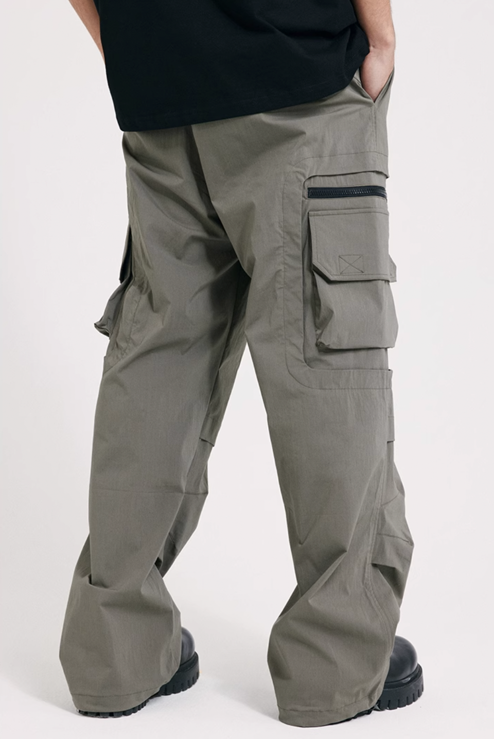 ANTIDOTE Multi Pocket Zippered Pants