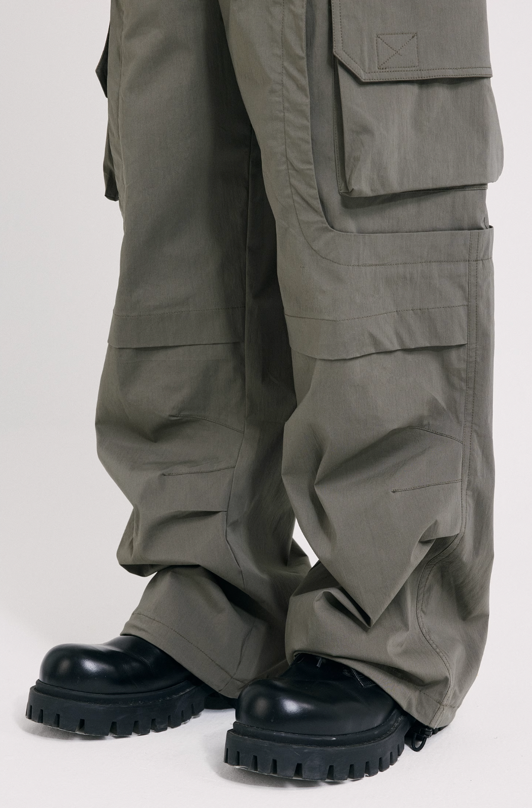 ANTIDOTE Multi Pocket Zippered Pants