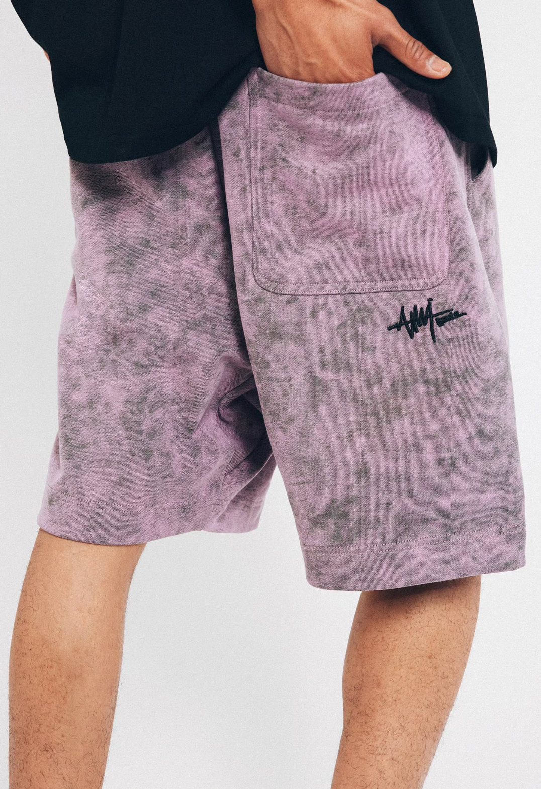 ANTIDOTE Embroidered Color Shorts
