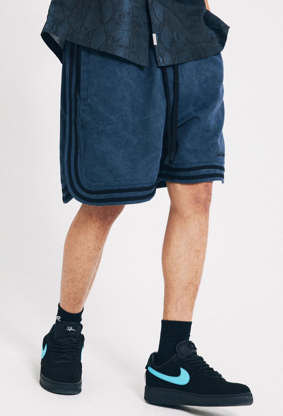 ANTIDOTE Washed Side Stripe Shorts