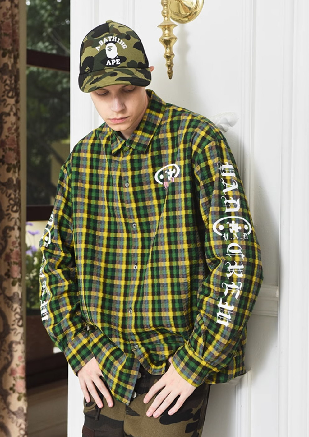 YADcrew Gothic Oval Puzzle Bubble Plaid Shirt