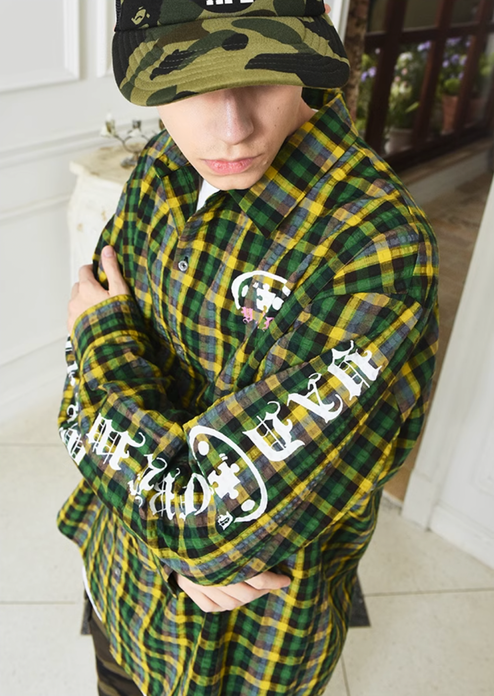 YADcrew Gothic Oval Puzzle Bubble Plaid Shirt