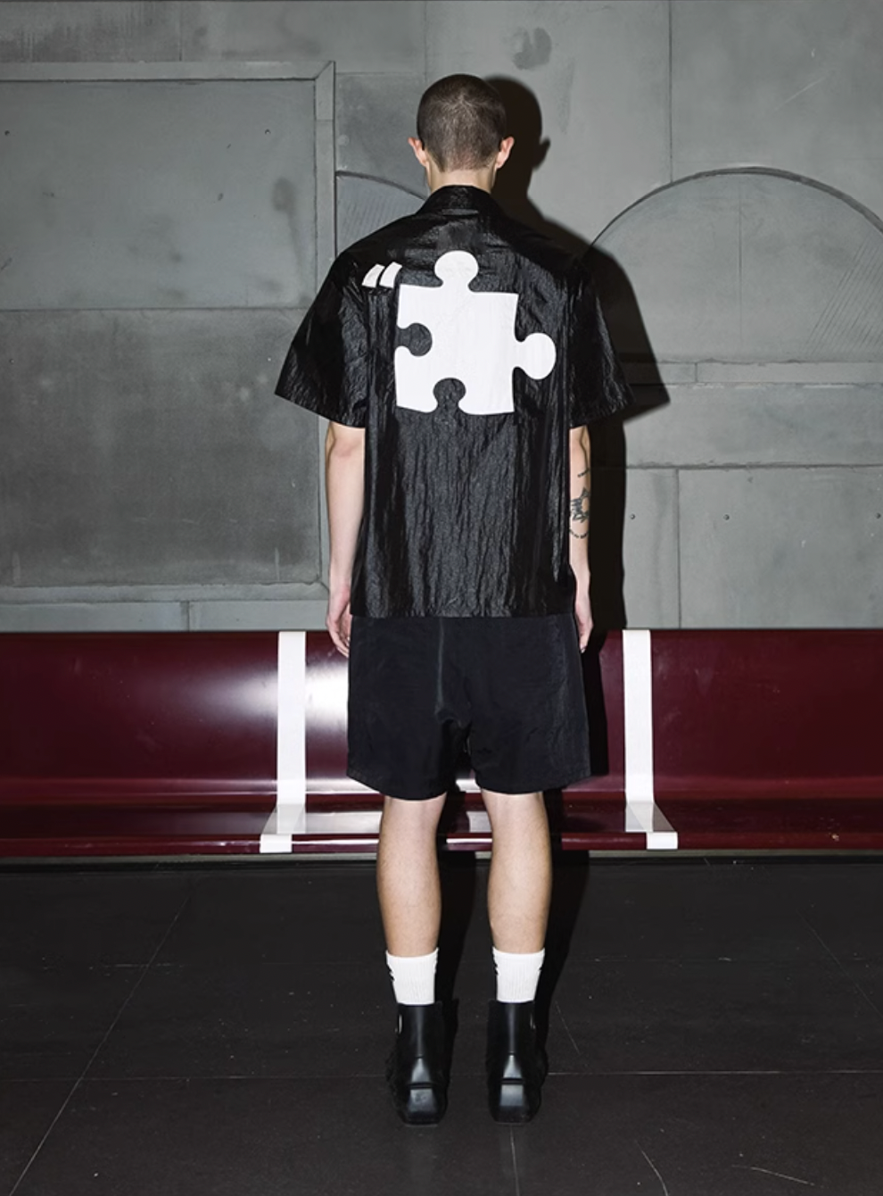 YADcrew Plastic Pattern Fabric Short Sleeved Shirt