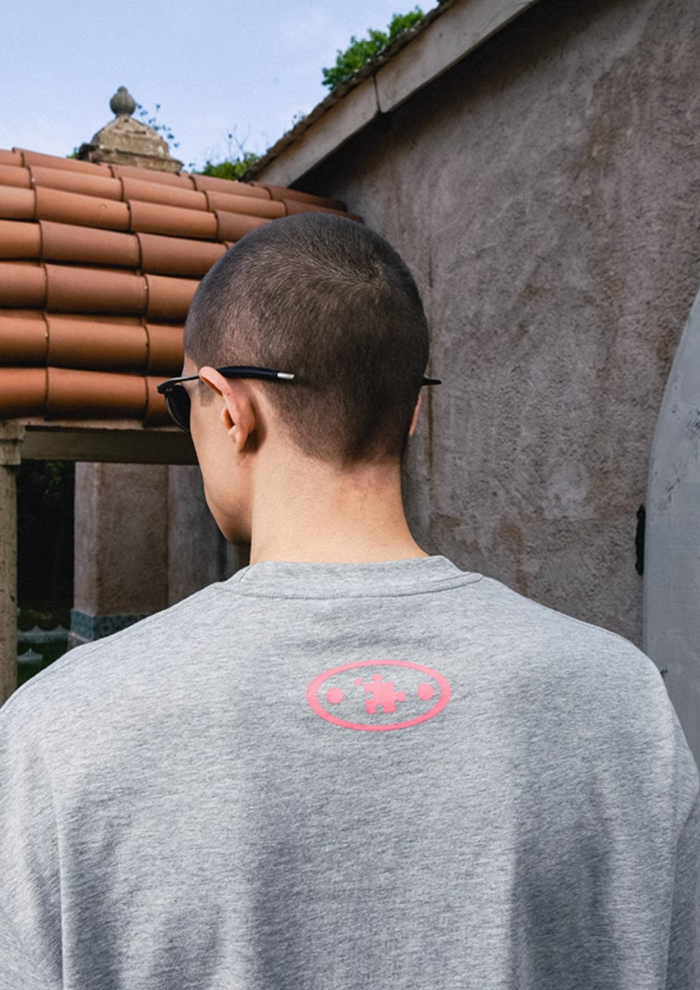 YADcrew 'Peach Blossom Luck' foam Tee