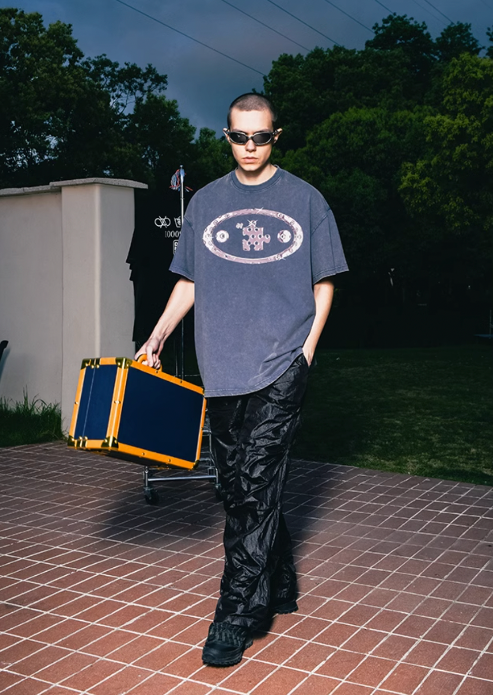 YADcrew 'Zhenjin' Quote Puzzle Tee