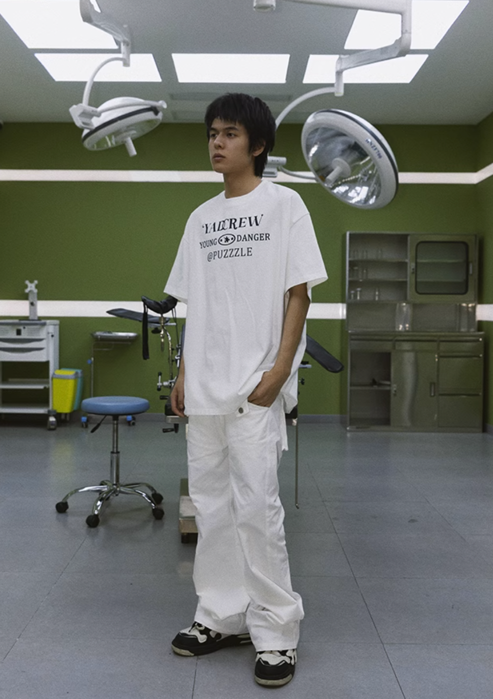 YADcrew Puzzle T 3D Baroque Foam Print Tee