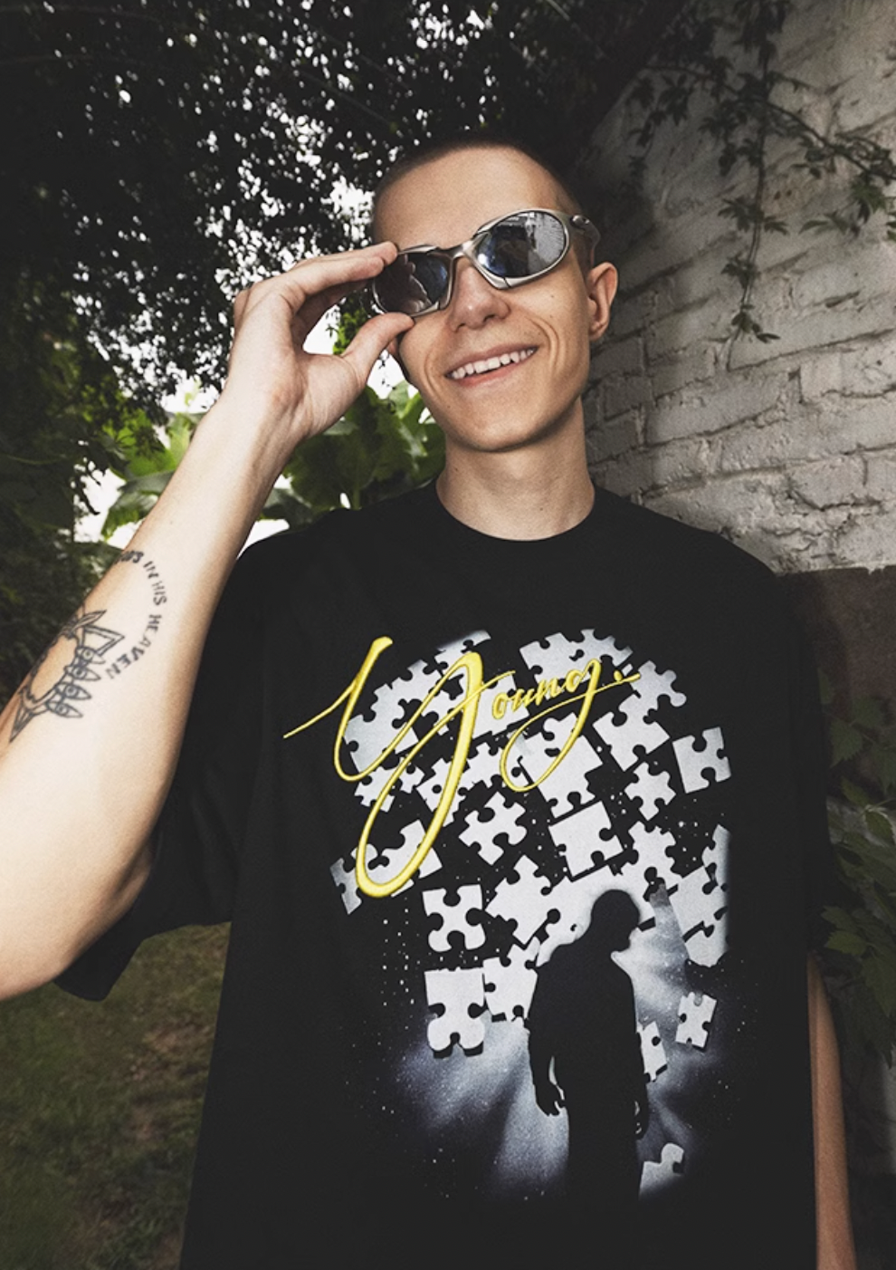 YADcrew Jigsaw Black Hole Tee