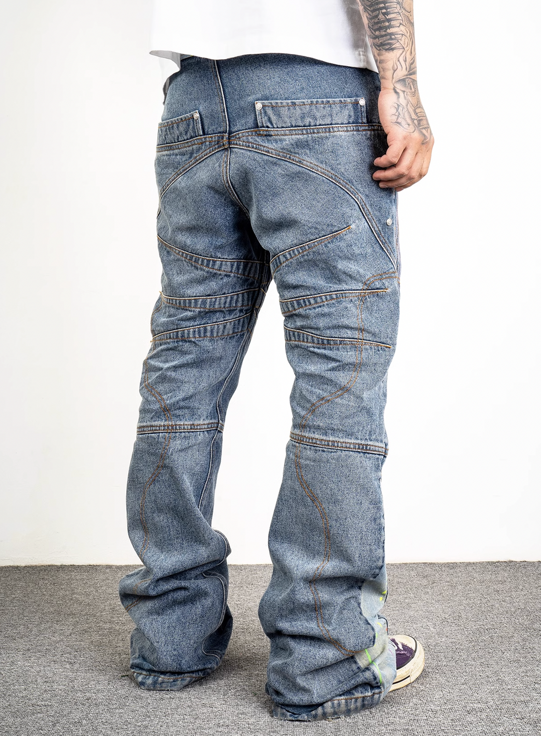 EVILKNIGHT(EK) Tailored Stitching Embroidery Flared Denim Pants