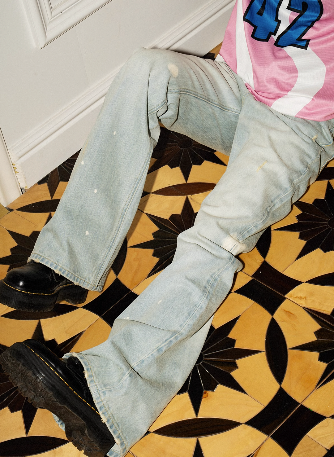 EVILKNIGHT(EK) Basic Washed Splash Ink Flared Denim Pants