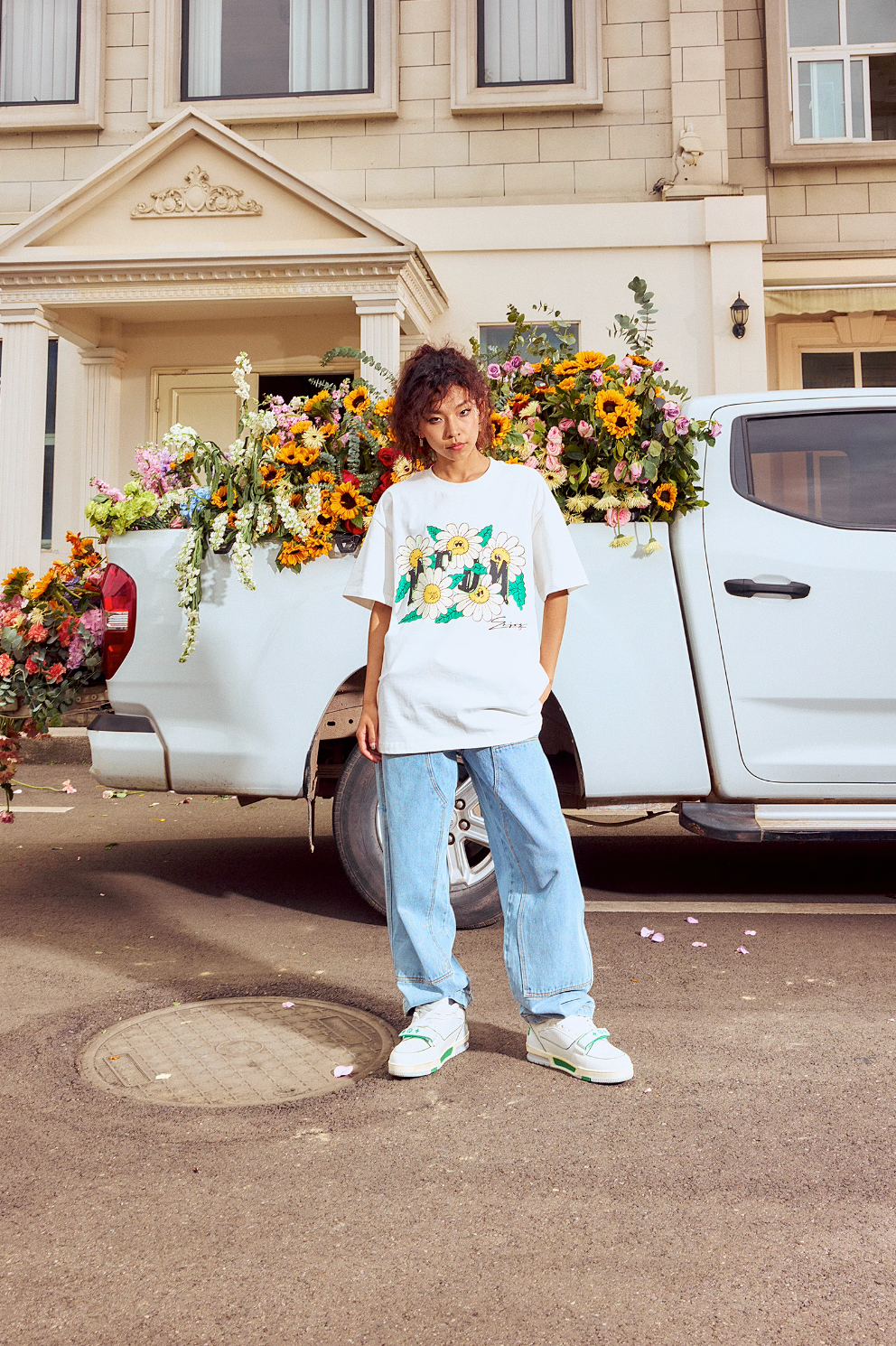 MEDM Sunflower Turtle Print Tee
