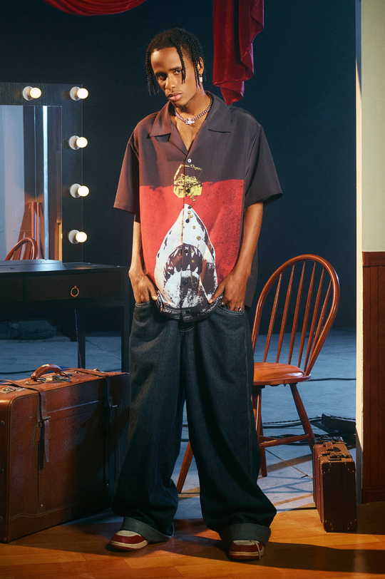 MEDM × WHOOSIS Deep Sea Treasure Shark Short Sleeve Shirt