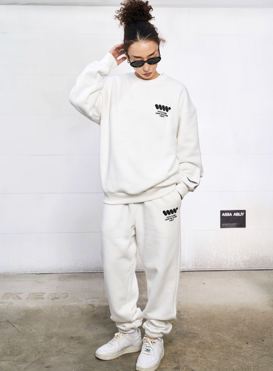 VOTE VVVVOTE Basic Crew Neck Sweatshirt