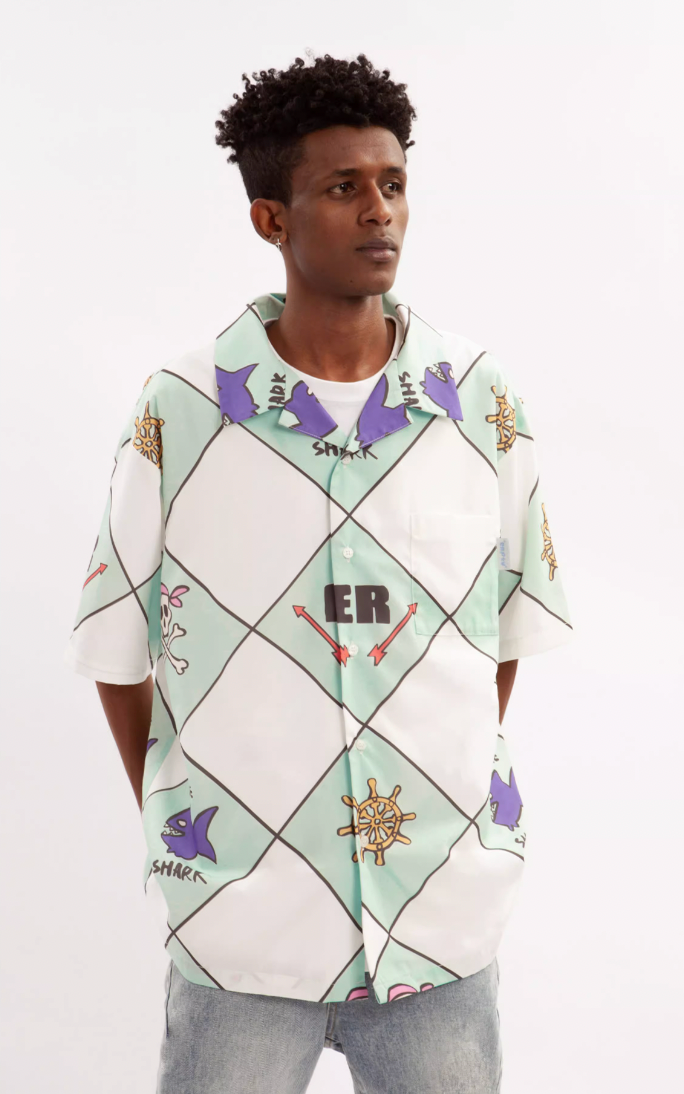 EMPTY REFERENCE Shark Short Sleeve Shirt