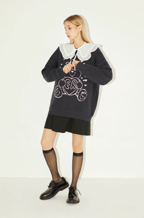 EMPTY REFERENCE Love Hugging Bear Jacquard Knit Sweater