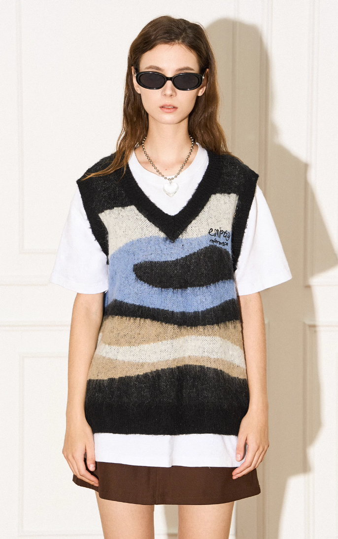 EMPTY REFERENCE Mohair Ripple Wool V-Neck Knit Vest