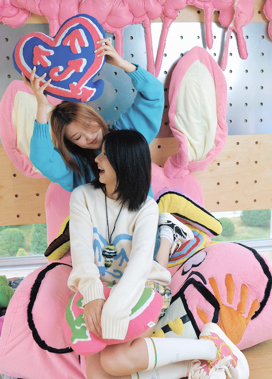 EVILKNIGHT(EK) Love Expression Knit Sweater