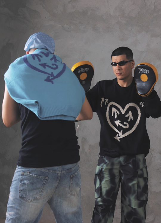 EVILKNIGHT(EK) Love Expression Knit Sweater