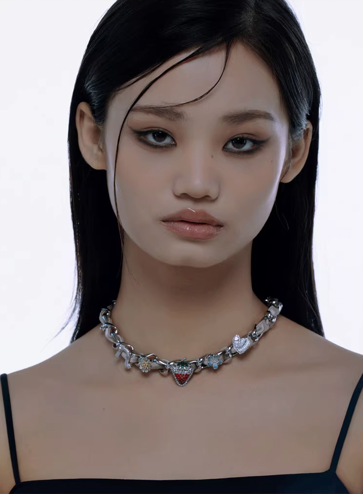 Nbostore Strawberry Full Of Diamonds Necklace