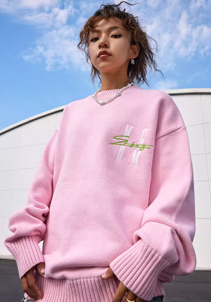 MEDM Basic Embroidery Logo Knit Sweater