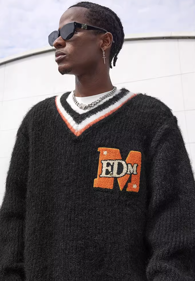 MEDM V Neck Logo Knit Sweater