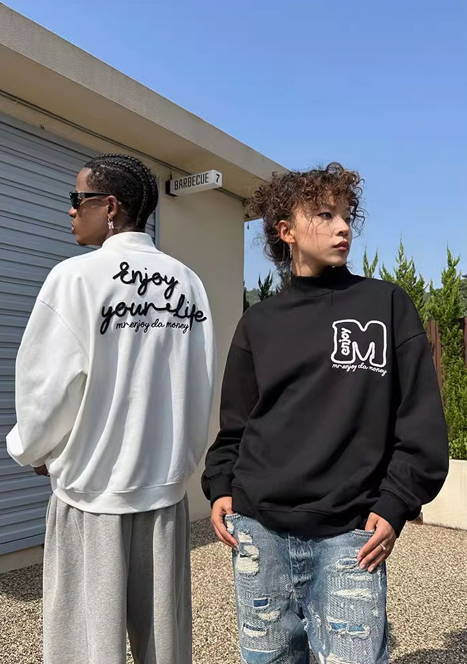 MEDM Logo Half High Neck Sweatshirt
