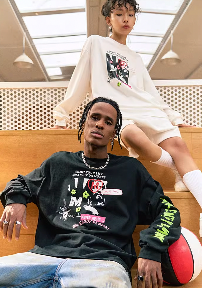 MEDM Notes Graffiti Long Sleeved Tee