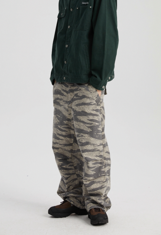 Wassup House Tree Camouflage Old Work Pants