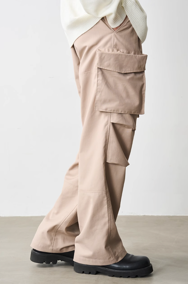 Harsh and Cruel Multi Pocket Knee Pleated Trousers