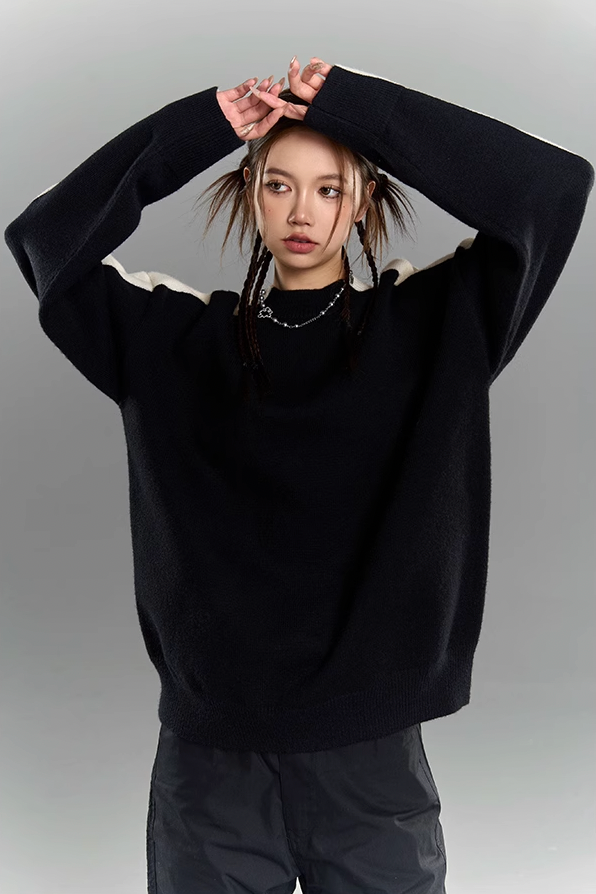 YADcrew Black & White Contrasting Knit Sweater