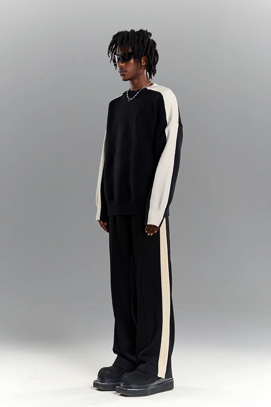 YADcrew Black & White Contrasting Knit Sweater
