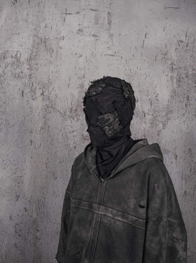 UNDERWATER Distressed Cross Stitching Hoodie