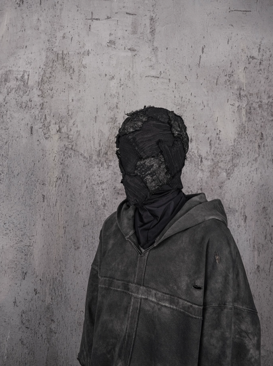 UNDERWATER Distressed Cross Stitching Hoodie