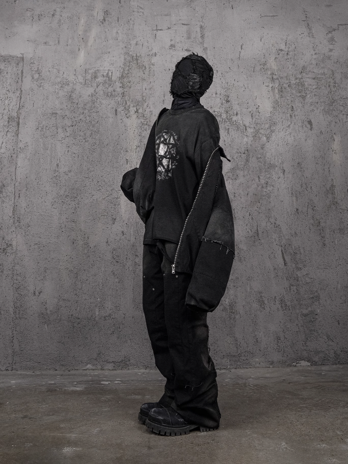 UNDERWATER Destruction Dark Printed Long Sleeve Tee