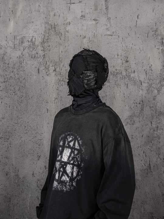 UNDERWATER Destruction Dark Printed Long Sleeve Tee