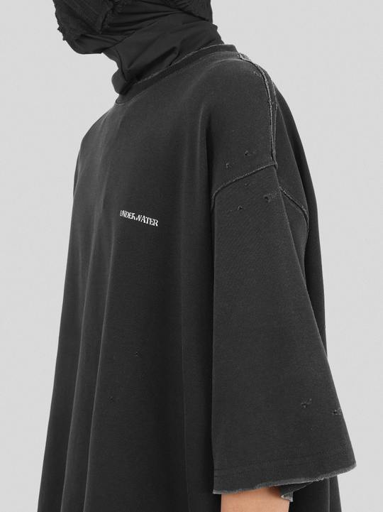 UNDERWATER Destroyed Cross Bones Print Tee