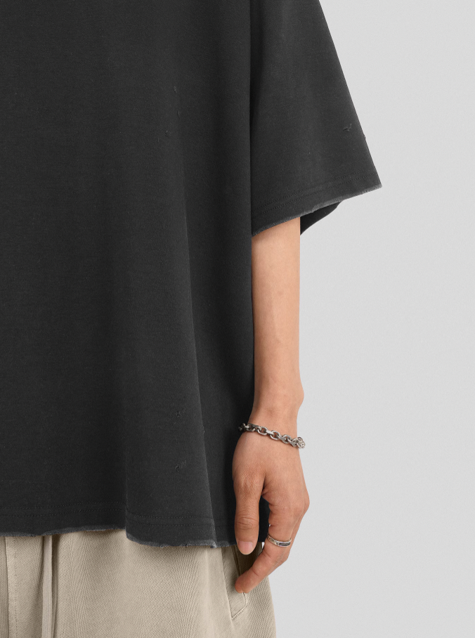 UNDERWATER Destroyed Cross Bones Print Tee