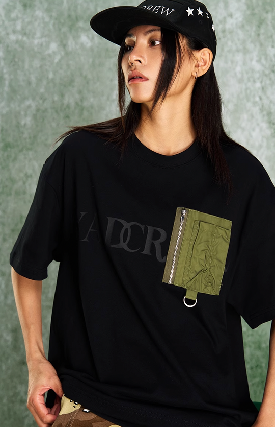 YADcrew Functional Pockets Tee