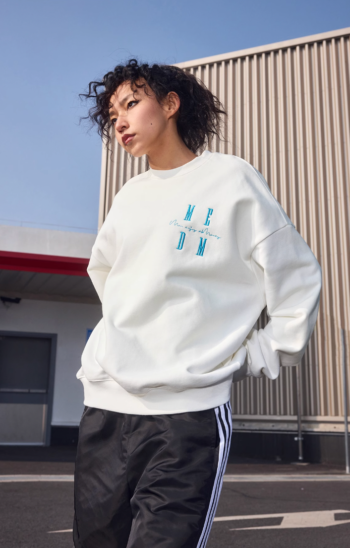MEDM Basic Logo Sweatshirt