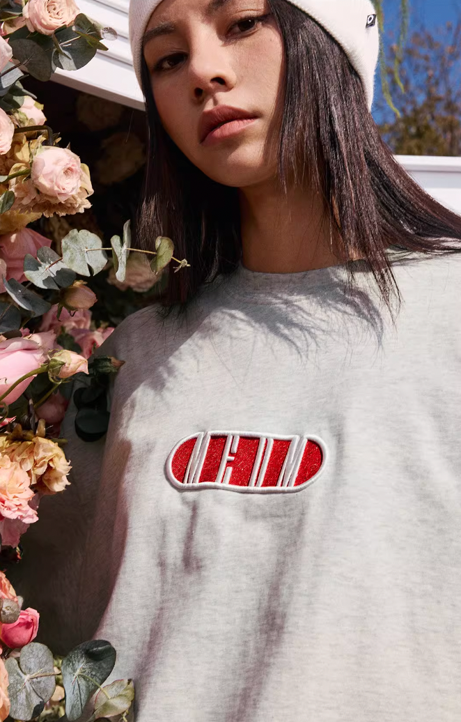 MEDM Basic Capsule Logo Letters Long Sleeved Tee