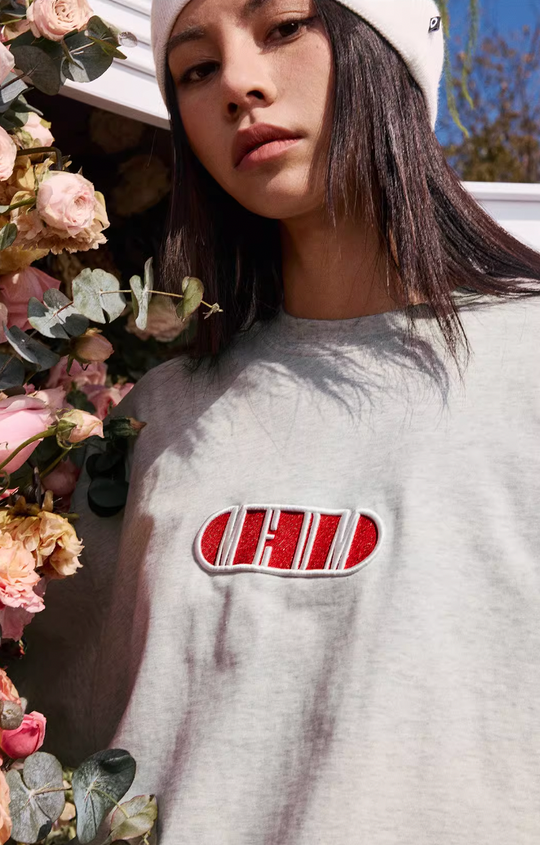 MEDM Basic Capsule Logo Letters Long Sleeved Tee