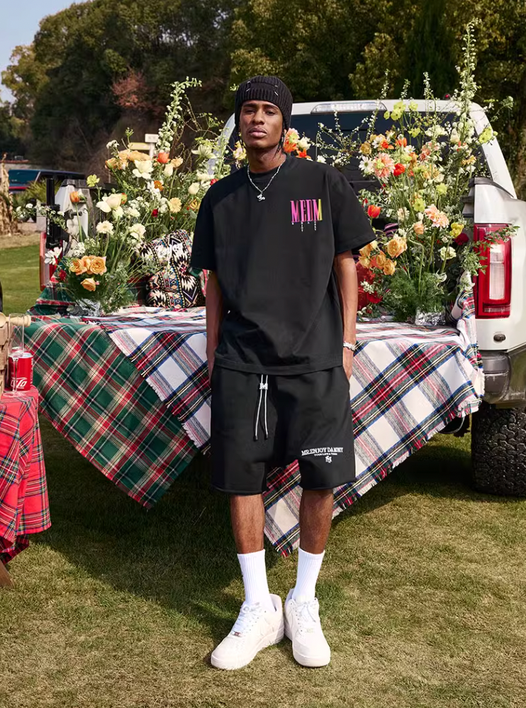 MEDM Letter Gradient Printing Tee