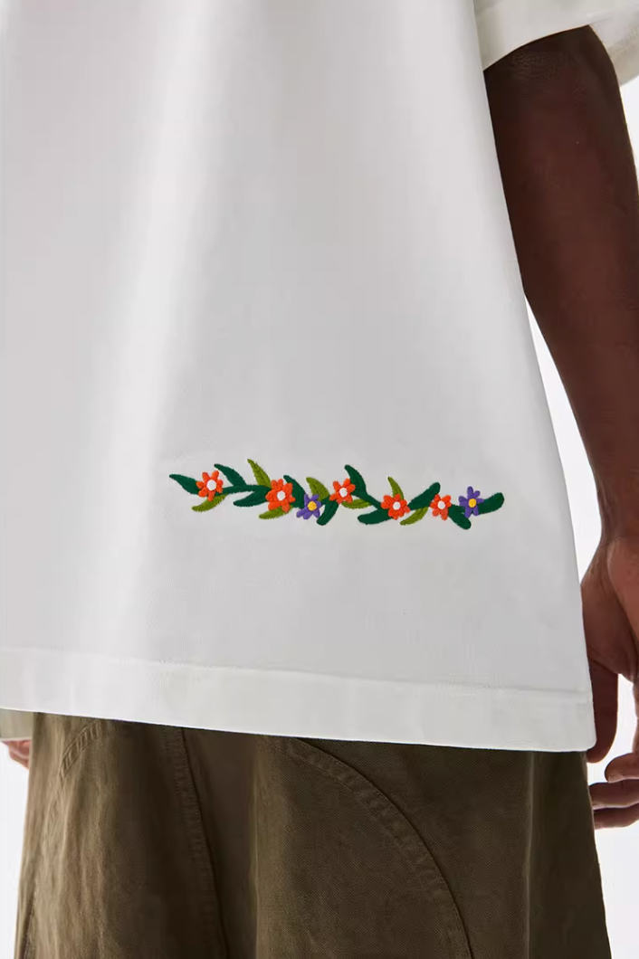 MEDM Capsule Wreath Embroidery Tee