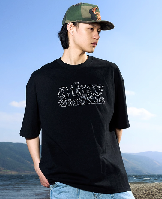 AFGK Ring Dotted Line Embroidery Tee